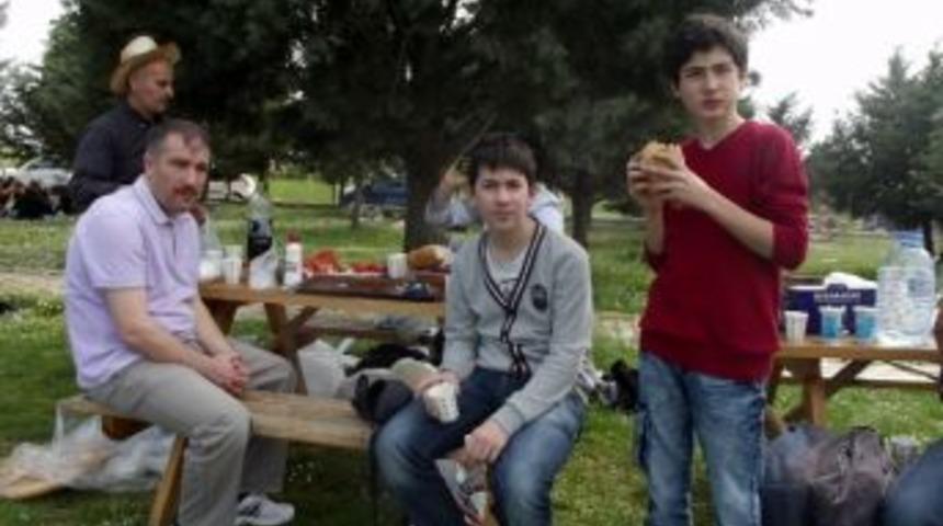 &Ouml;ğrenciler Bahar Pikniğinde Doyasıya Eğlendiler