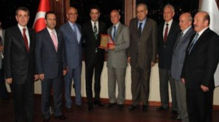 Samsun Tso'dan Meclis &Uuml;yelerine Plaket