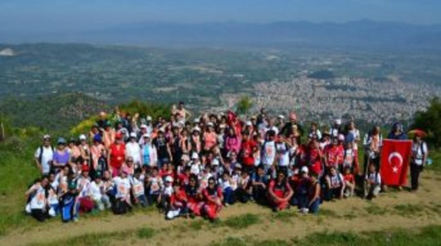 Karşıyaka Dağcılık Kul&uuml;b&uuml;, Tire 2. G&uuml;me Dağcılık Ve K&uuml;lt&uuml;r Şenliğine Katıldı