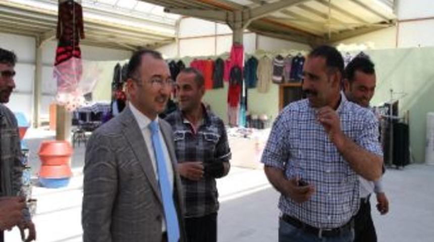 Başkan K&ouml;ksoy Kapalı Halk Pazarını Gezdi