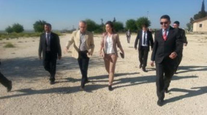 Karayolları B&ouml;lge M&uuml;d&uuml;r&uuml; Dost, Elbeyli İl&ccedil;esini Ziyaret Etti