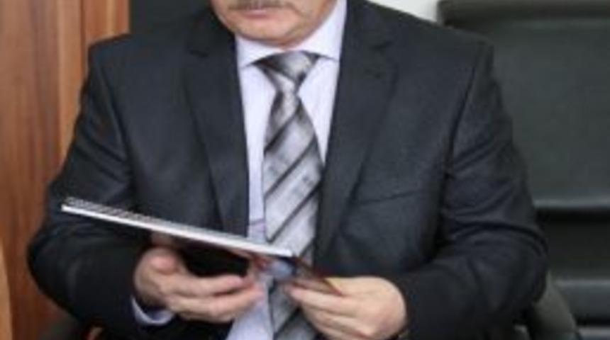 Kazak Akademisyen Dr. Jaksılıkovi&ccedil;: