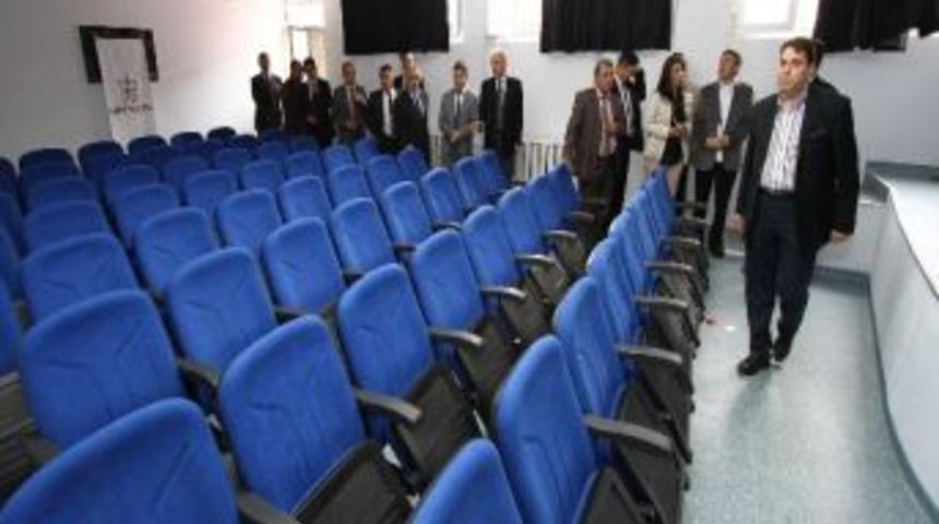 Konak Belediyesi'nden Okullara 20 Milyon Tl Yatırım