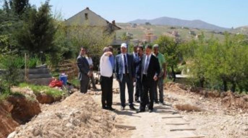 Belediye Başkanı Ahmet &Ccedil;akır, Tecde Yolu&rsquo;nda İnceleme Yaptı