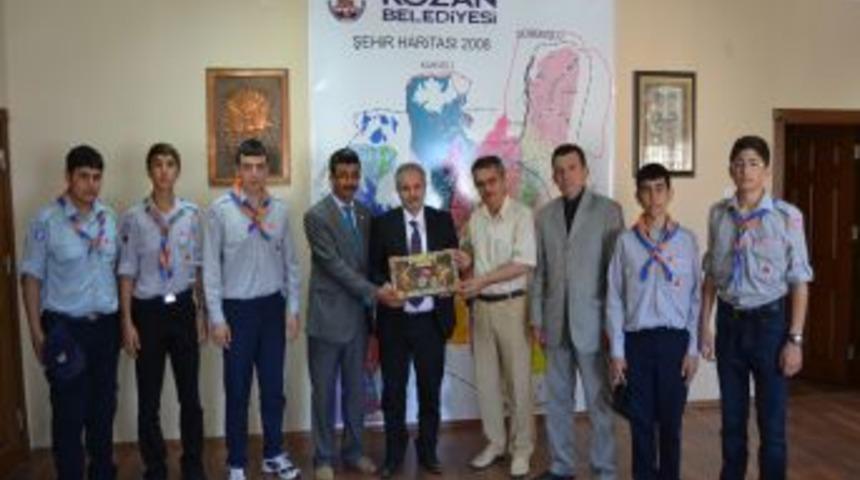 &Ccedil;anakkale'den D&ouml;nen Izcilerden Başkan &Ouml;zgan&rsquo;a Teşekk&uuml;r Ziyareti