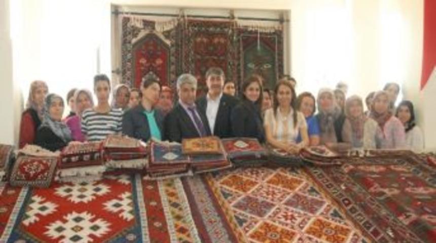En&ccedil;, Partililer Ve Vatandaşlarla Bir Araya Geldi
