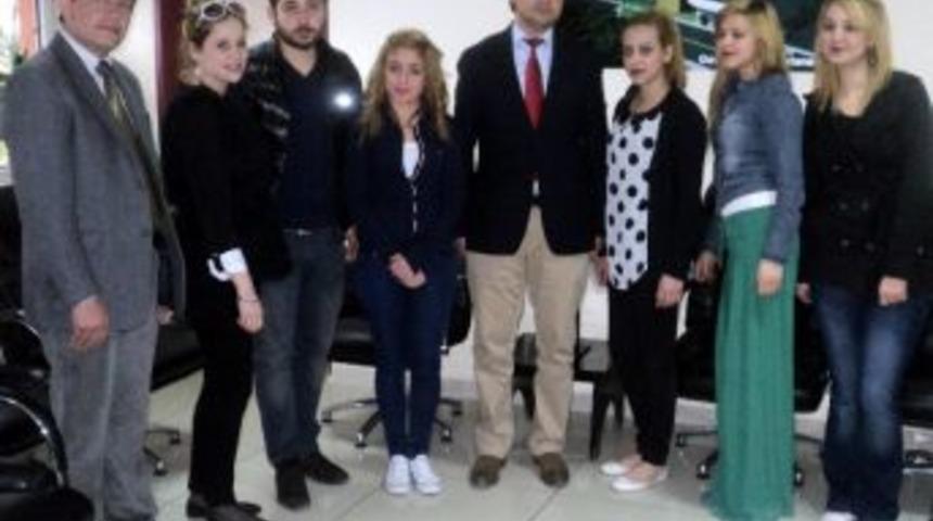 Gediz Sağlık Hizmetleri Meslek Y&uuml;ksekokulu'na Sağlık K&uuml;t&uuml;phanesi