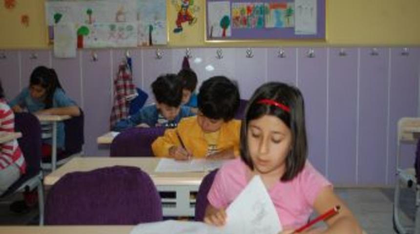 Yozgat'ta 13 Bin 500 &Ouml;ğrenci 'Hazreti Peygamber' Konulu Sınavda Ter D&ouml;kt&uuml;