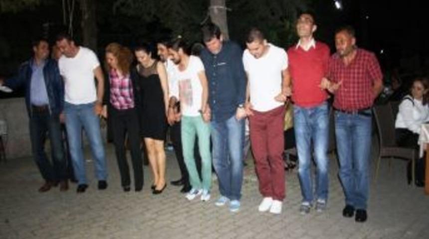 Ayvalıklı Aleviler Yemekte Buluştu