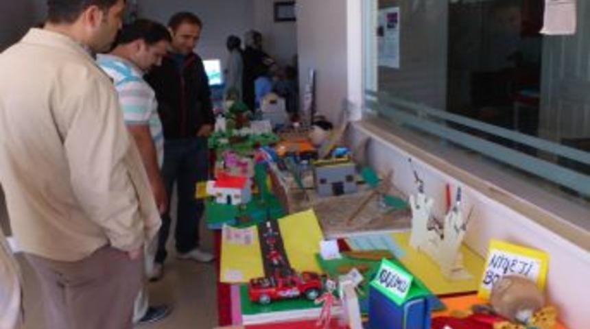 Şırnaklı Miniklerden 3 Boyutlu Atas&ouml;zleri Ve Deyimler Sergisi