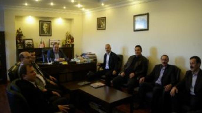 Ak Parti Merkez İl&ccedil;e Başkanı Altunbaş, İş&ccedil;ileri Unutmadı