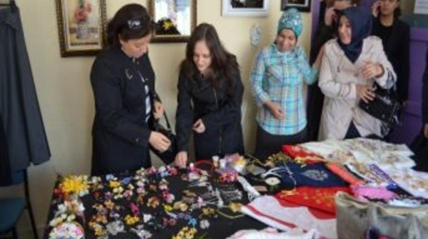 Vali Eşi Arzu Aydın, Şirvan İl&ccedil;esinde Ziyaretlerde Bulundu
