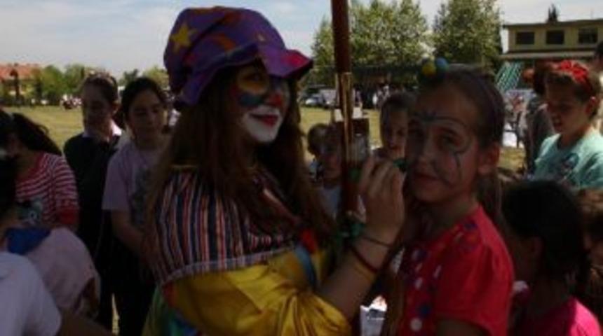 Sapanca&rsquo;da &ldquo;otizm Farkındalık Ve Sosyal Entegrasyon&rdquo; Şenliği