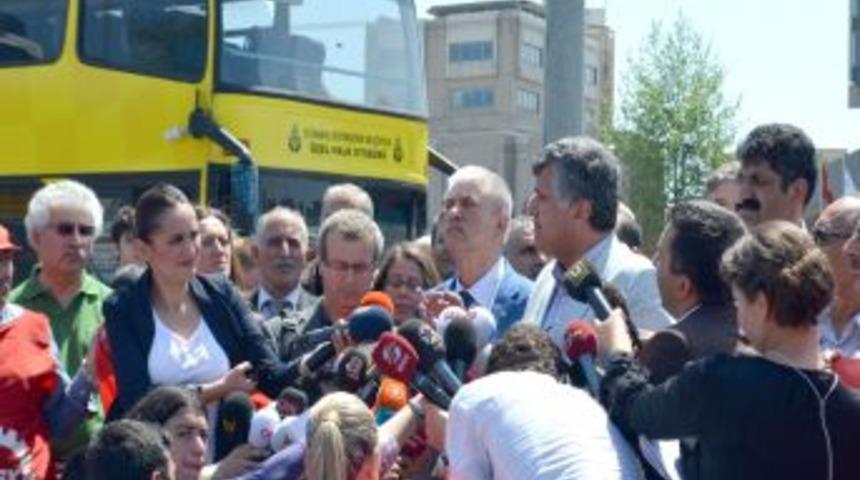 Sendikalar M&uuml;dahale Uyarısına Rağmen Taksim I&ccedil;in Israrlı