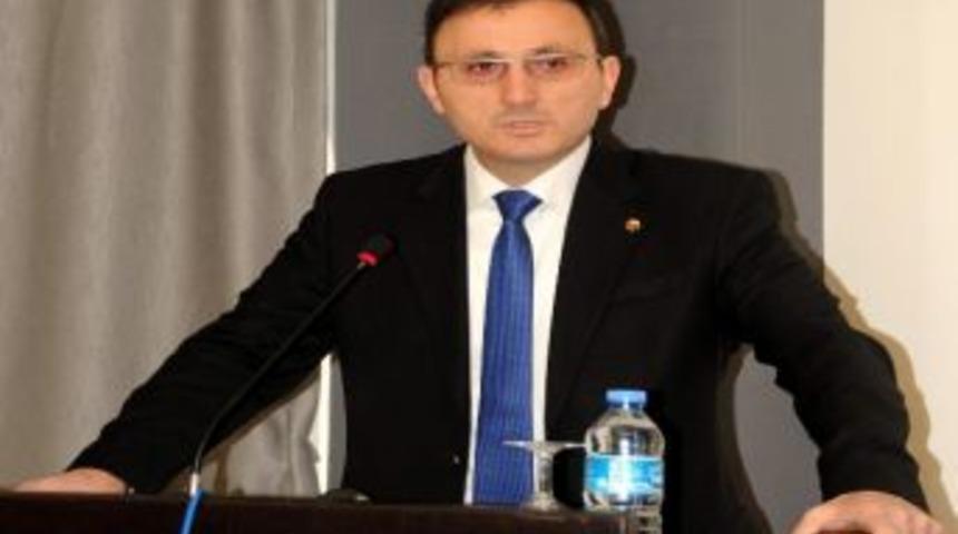 Giresun Ticaret Ve Sanayi Odası Başkanı Hasan &Ccedil;akırmelikoğlu Basın Toplantısı D&uuml;zenledi
