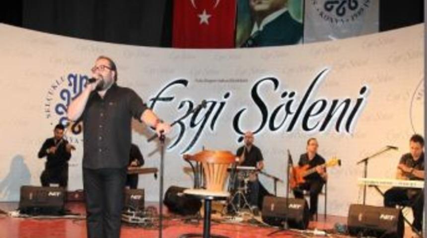 Kamp&uuml;ste Kutlu Doğum Coşkusu