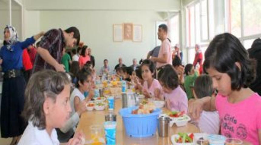 Turhal EML&rsquo;den &Ouml;rnek Davranış