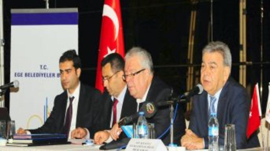 Başkan Kocaoğlu: Barışa En B&uuml;y&uuml;k Katkı Yerel Y&ouml;netimlerden Gelir
