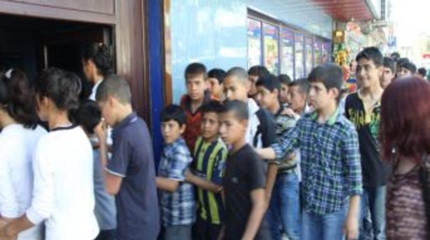 &Ouml;ğrenciler &Ccedil;izgi Filmi Bu Kez Sinemada İzledi