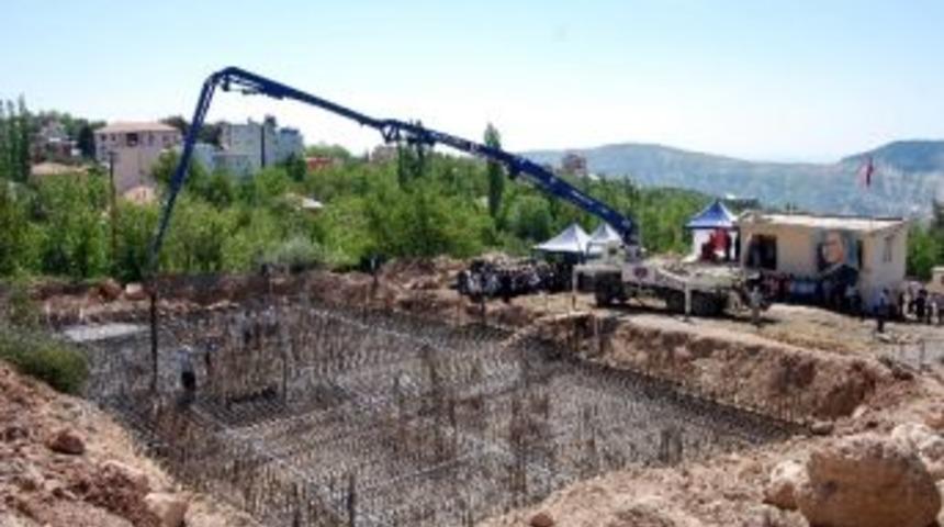 Tut İl&ccedil;esinde 18 Derslikli İmam Hatip Okulunun Temeli Atıldı