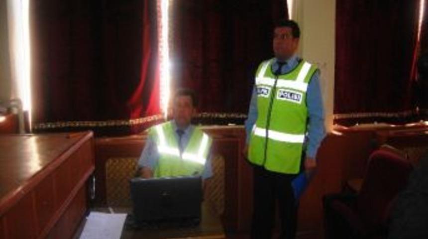 Trafik Polisleri Vatandaşa Trafik Eğitimi Verdi