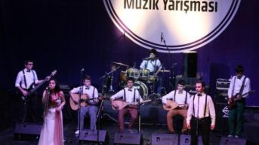 Liseli M&uuml;zisyenler Yarıştı