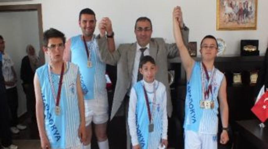 Nevşehirli &Ouml;zel Sporculardan Tarihi Başarı