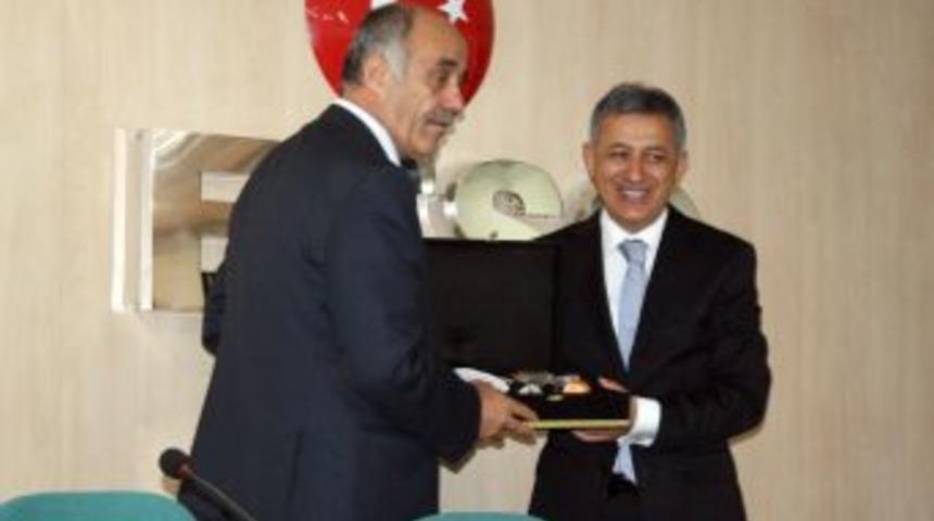 SPK Başkanı Ertaş: 2013, Sermaye Piyasalarımızın Yapılanma Yılı Olacak