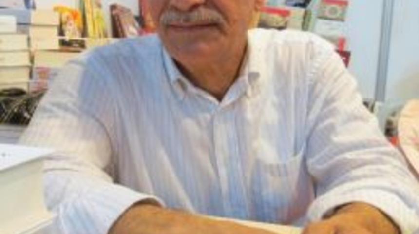 Yazar Meng&uuml;şoğlu: &ldquo;d&uuml;ş&uuml;nsel Ve Ruhsal Gelişmde T&uuml;rkiye &Ouml;nde&rdquo;