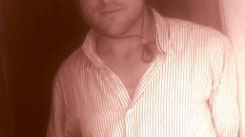 Kızına Şiddet Uyguladığını Iddia Ettiği Damadını Başından Vurdu