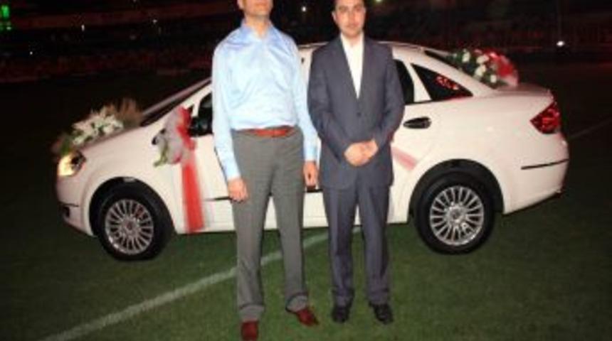 Sonsuz Nur&rsquo;u Okuyup Otomobil Ve Umre Kazandılar