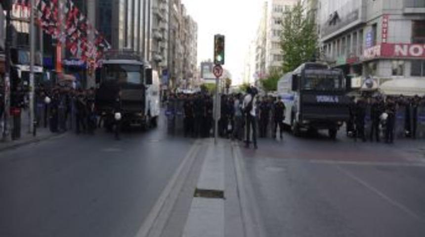 Şişli'de 1 Mayıs &Ouml;nlemi