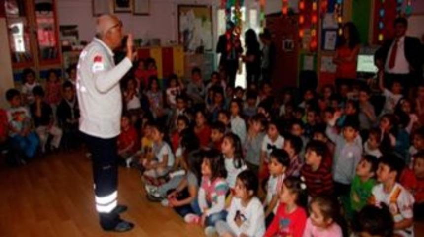 Anaokulu &Ouml;ğrencilerine Acil Yardım Eğitimi