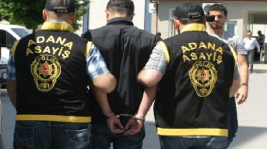 Çaldıkları Cep Telefonlarını Satamadan Yakalandılar