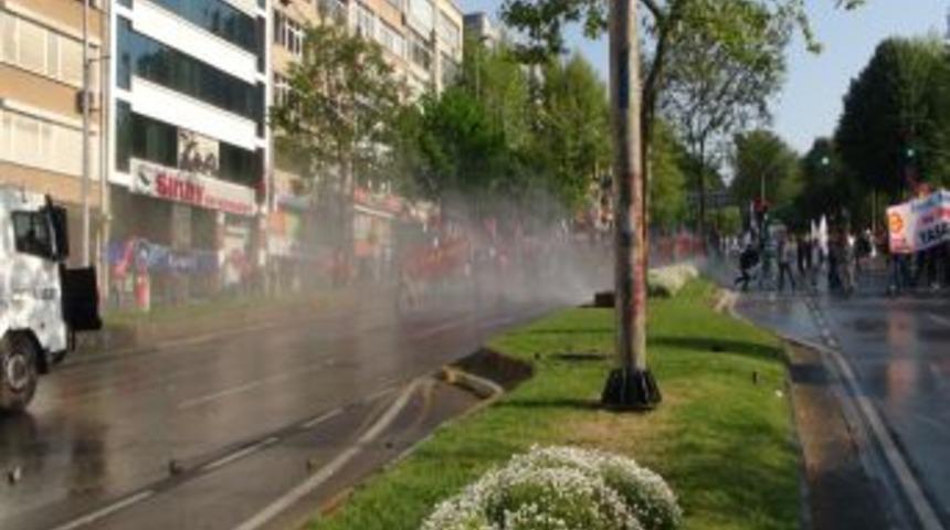 Beşiktaş&rsquo;ı Savaş Alanına &Ccedil;evirdiler