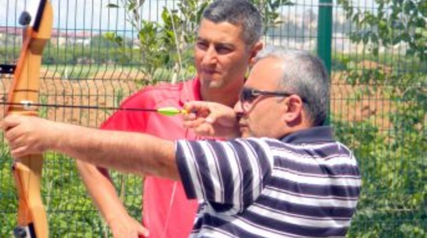 Oklar Bu Kez 'Kutlu Doğum' I&ccedil;in Atıldı