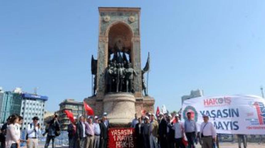 HAK-İŞ Temsilcileri Taksim'e Yürüdü