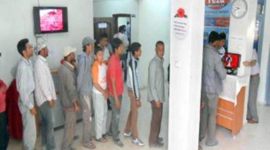 Ak&ccedil;akaleliler Sakal-ı Şerifi G&ouml;rmenin Heyecanını Yaşadı