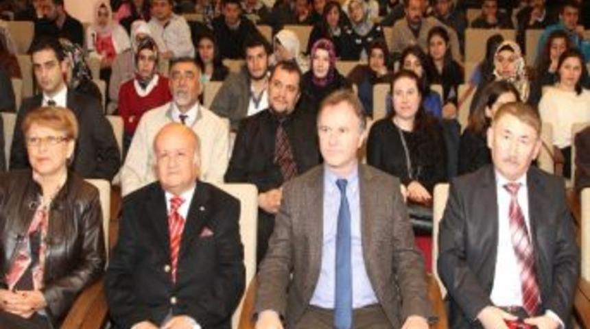 Ders Tadında Bir Konferans: &ldquo;t&uuml;rk C&ouml;nklerinde Budin Kuşatması&rdquo;