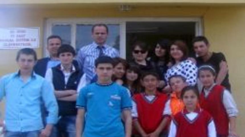 &Ouml;ğrenciler, Okullarda Uygulamalı Mesleki Tanıtım Yaptı