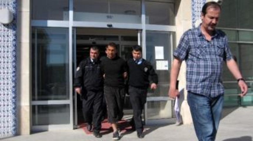 Gediz Polisi Hırsızlara G&ouml;z A&ccedil;tırmıyor