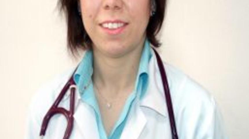 Uzm. Dr. &Ouml;zt&uuml;rk: Astımlıların &Ccedil;oğu Sigara I&ccedil;enler Ve Obezler