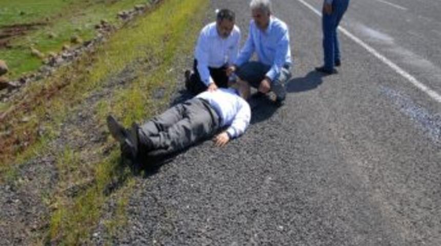 &Ouml;ğretim G&ouml;revlileri Kaza Yaptı: 1 &Ouml;l&uuml;, 3 Yaralı