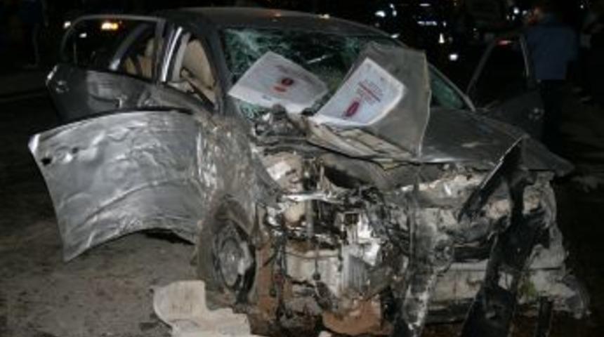 Elazığ&rsquo;da Feci Kaza :1 &ouml;l&uuml; 3 yaralı