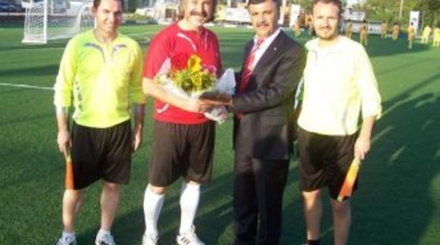 Fabrika İş&ccedil;ilerinden Futbol Turnuvası