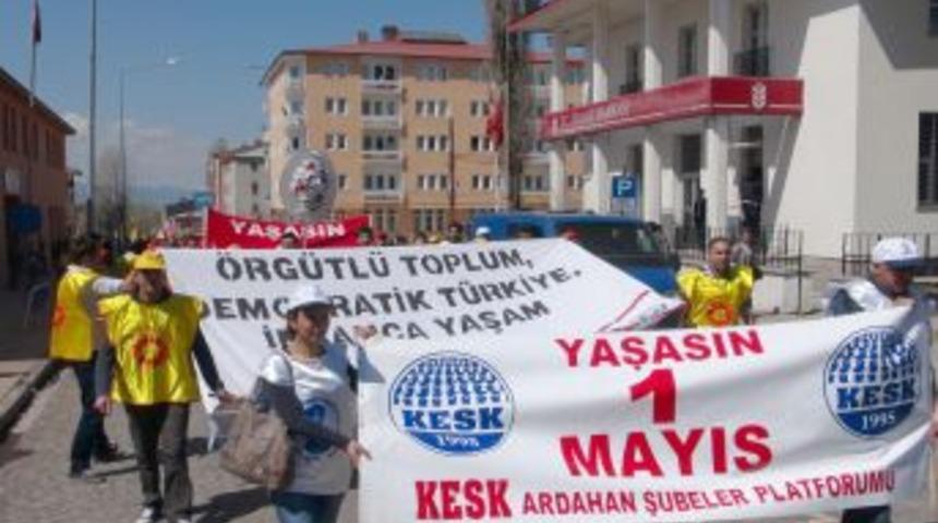 1 Mayıs Ardahan'da Halaylarla Kutlandı