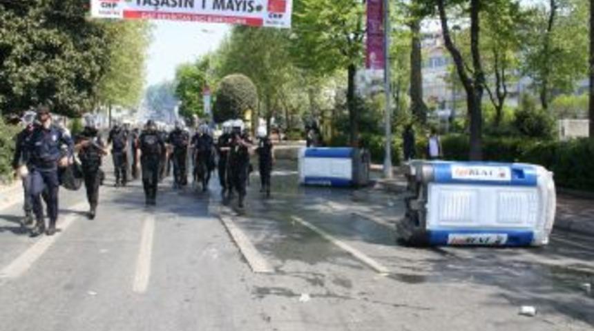 İstanbul Sokakları Savaş Alanına D&ouml;nd&uuml;