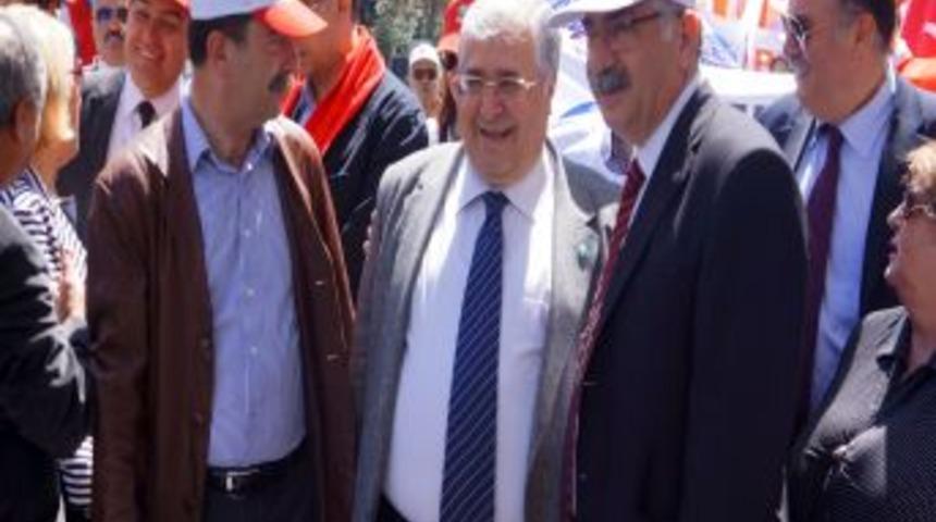 Tandoğan Meydanı'nda 1 Mayıs Kutlamaları Başladı