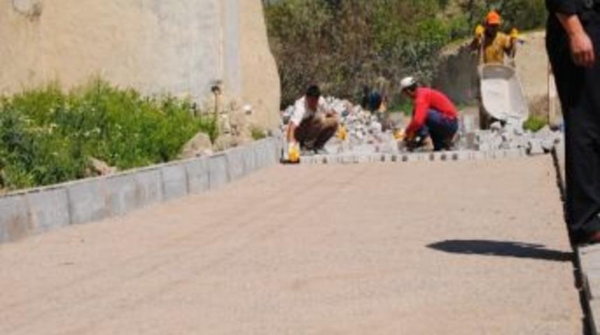 Yerk&ouml;y&rsquo;&uuml;n K&ouml;ylerine Kilitli Parke D&ouml;şeniyor