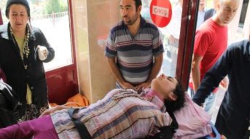 Akdağmadeni'nde İş&ccedil;iler İş&ccedil;i Bayramında Kaza Yaptı